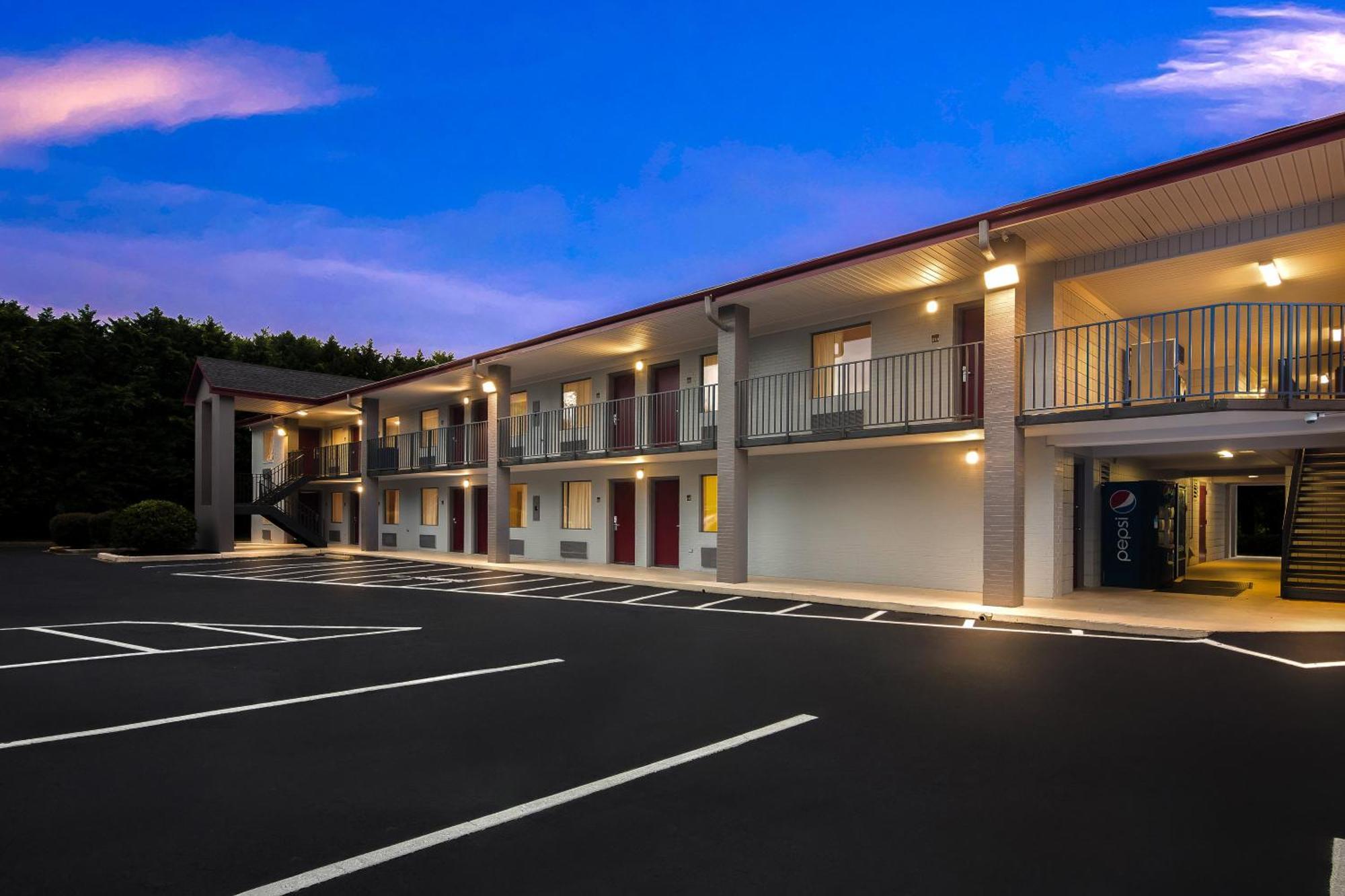 Red Roof Inn רוק היל מראה חיצוני תמונה